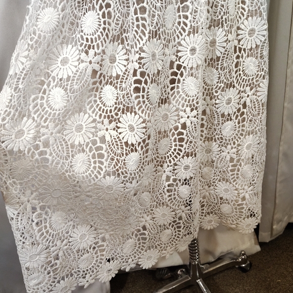 Lady Sharpely Maxi Dress, Vintage,White Lace Beige Lining, ZipUp, Short Sleeve,2 - Picture 13 of 14